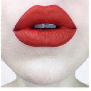 2 Kat Von D Malice Liquid lipstick